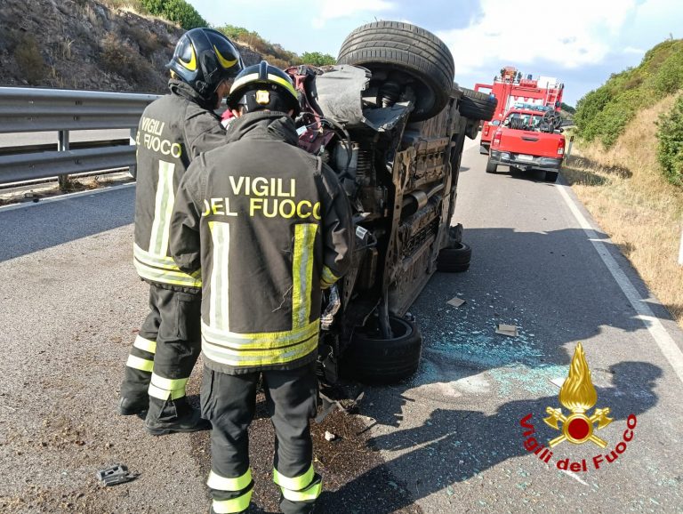Violento incidente sulla strada per Ottana, ci sono feriti
