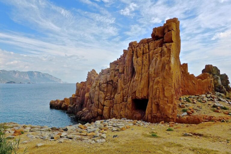 rocce rosse arbatax